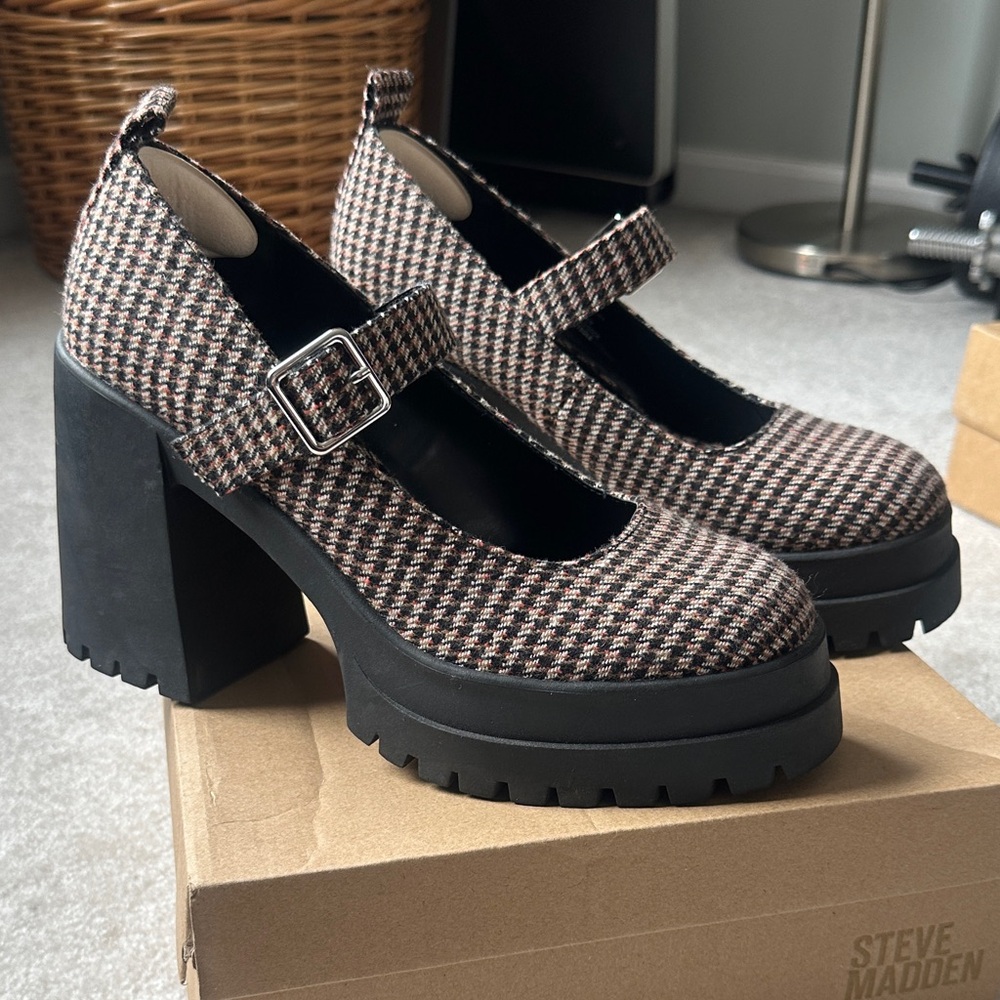 Steve Madden Women's Black and Brown Platform Mary Janes